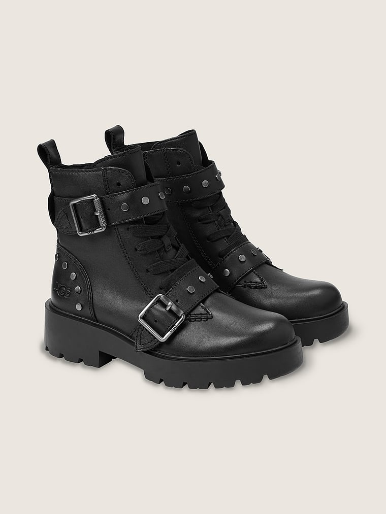 botas ugg con tachuelas